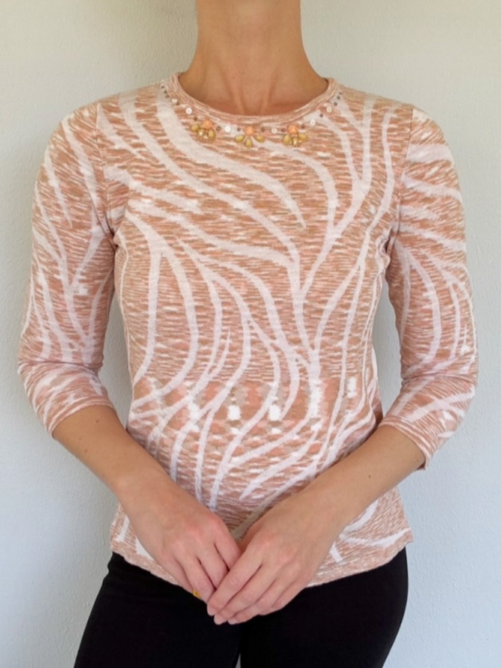 Alfred Dunner Petite blush pink white beaded neckline abstract sweater medium